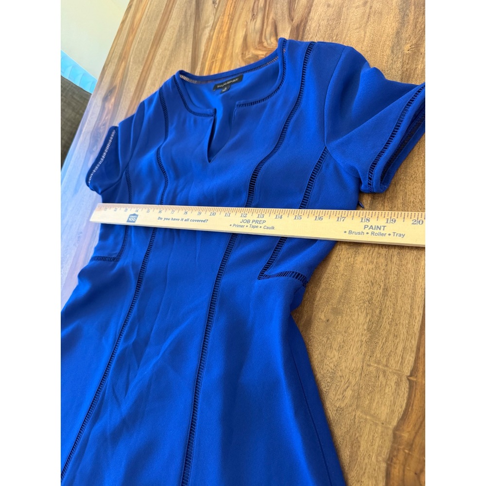 Banana‎ Republic Blue Sheath Dress V Neck Short Sleeve Knee Length Size 4 - Picture 10 of 14